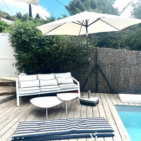 Prázdninový dům Petite Maison Independante, Vue Mer, Terrasse, Piscine Chauffee *